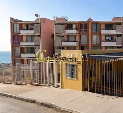 SE VENDE DEPARTAMENTO CON VISTA AL MAR – BARRIO UNIVERSITARIO, ANTOFAGASTA.